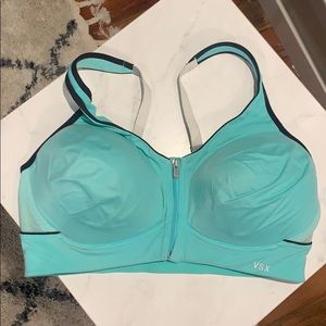 38C Pretty Blue VSX Victoria Secret Sports Bra